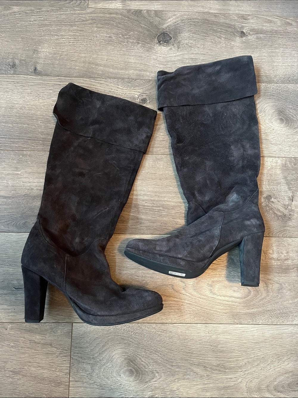 Women's Black Suede Leather Mid-Calf Heeled Boots